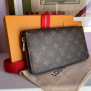 Louis Vuitton Brown and Gold Monogram Zippy Organizer